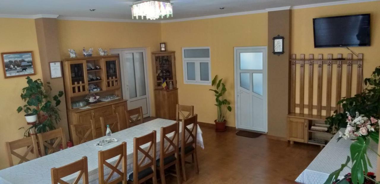 Pensiunea Casa Stet Toader Iulian Săpînţa Esterno foto